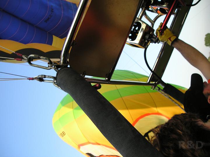 Ballonvlucht 24 mei 2007 (26).JPG